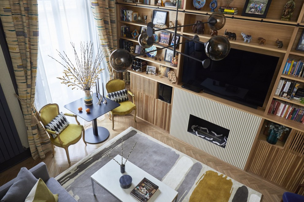 Notting Hill Story | Living Room - mezzanine view | Interior Designers